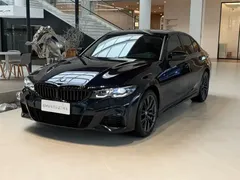 2022 BMW 3 Series 330i M Sport Night Package, чёрный — фото 1