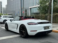 2022 Porsche 718 Boxster 2.0T, белый — фото 11