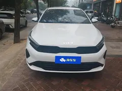 2023 Kia Cerato 1.5L CVT Luxury, белый — фото 2