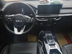 2023 Kia Cerato 1.5L CVT Luxury, белый — фото 12