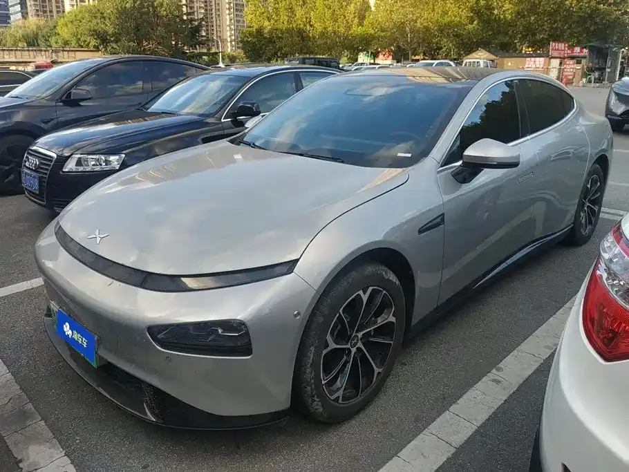 2023 Xpeng P7 586E