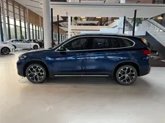 2021 BMW X1, синий — фото 13