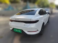2025 BYD Qin PLUS DM-i PHEV Smart Driving 55km Leading, белый — фото 4