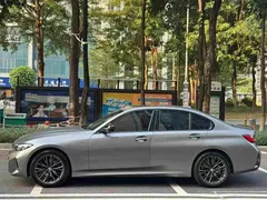 2023 BMW 3 Series 325i M Sport Night Package — фото 2