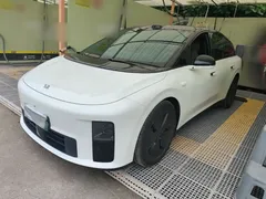 2025 Li Auto i6 2WD Standard, белый — фото 2