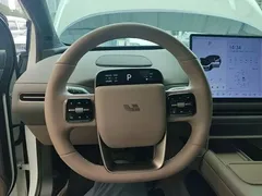 2025 Li Auto i6 2WD Standard, белый — фото 11