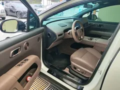 2025 Li Auto i6 2WD Standard, белый — фото 16