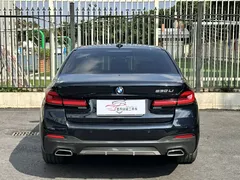 2021 BMW 5 Series 530Li Leading M Sport Package, чёрный — фото 15