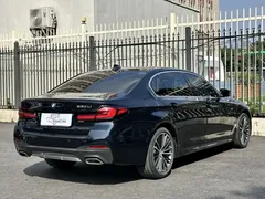 2021 BMW 5 Series 530Li Leading M Sport Package, чёрный — фото 16