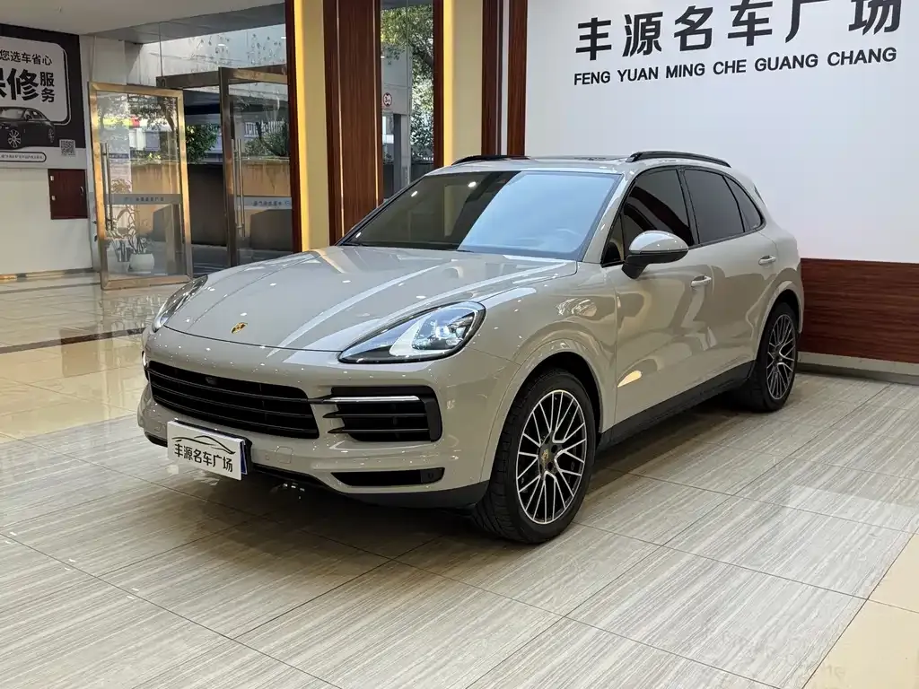 2023 Porsche Cayenne 3.0T Platinum Edition