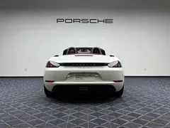 2022 Porsche 718 Boxster 2.0T, белый — фото 6