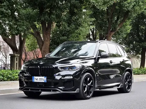 2021 BMW X5 xDrive40i Premium M Sport Package