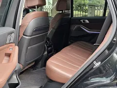 2021 BMW X5 xDrive40i Premium M Sport Package, чёрный — фото 6