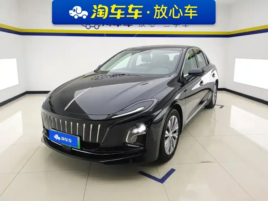 2023 Hongqi E-QM5 Basic Mobility