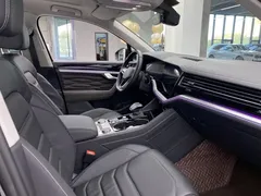 2021 Volkswagen Touareg 2.0TSI, чёрный — фото 20