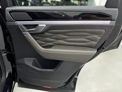 2021 Volkswagen Touareg 2.0TSI, чёрный — фото 32