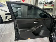 2021 Toyota Avalon 2.5L Luxury, чёрный — фото 24