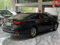 2021 Toyota Avalon 2.5L Luxury, чёрный — фото 30