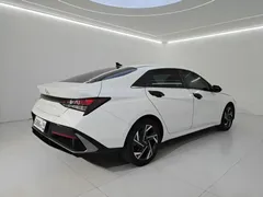 2023 Hyundai Elantra 1.5L CVT GLX Elite, белый — фото 4