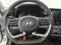 2023 Hyundai Elantra 1.5L CVT GLX Elite, белый — фото 8