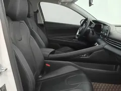 2023 Hyundai Elantra 1.5L CVT GLX Elite, белый — фото 18
