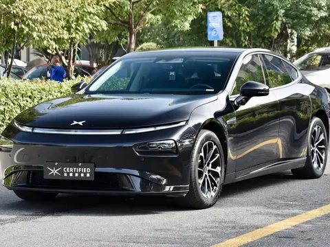 2022 Xpeng P7 480E