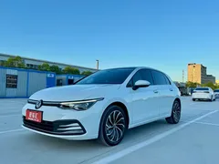 2023 Volkswagen Golf 280TSI DSG Pro, белый — фото 1