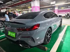 2022 BMW 8 Series 840i 4-Door Coupe M Sport Package, синий — фото 5