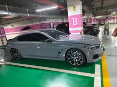 2022 BMW 8 Series 840i 4-Door Coupe M Sport Package, синий — фото 8