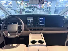 2024 Li Auto MEGA Ultra, белый — фото 6