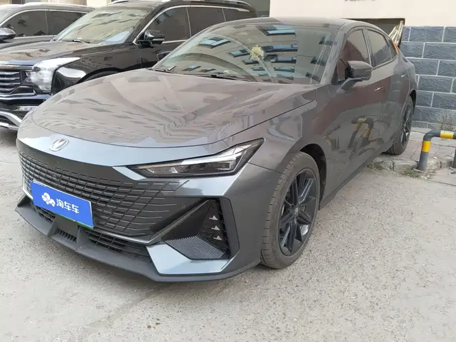 2023 Changan UNI-V iDD 1.5T 113km PHEV