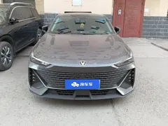 2023 Changan UNI-V iDD 1.5T 113km PHEV — фото 2