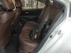 2023 Toyota Corolla 1.2T Pioneer, белый — фото 13