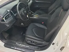 2021 Toyota Camry 2.0G Luxury, белый — фото 9