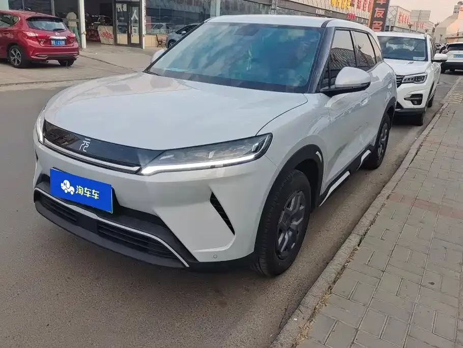 2025 BYD Yuan UP EV 301km Pilot