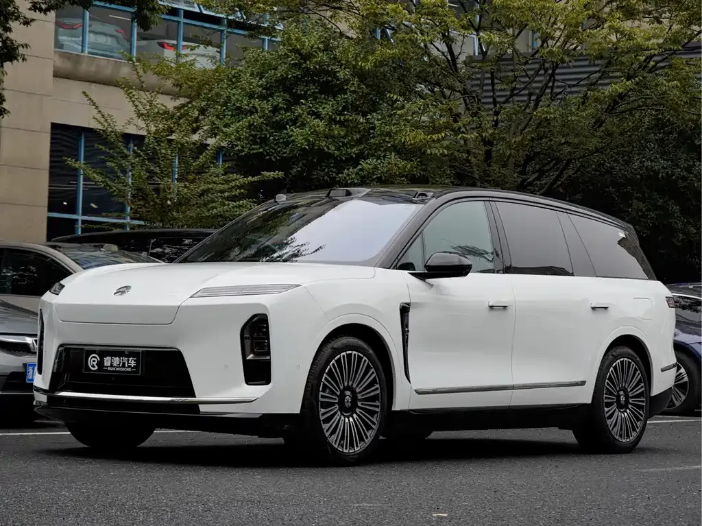 2026 Nio ES8 6-seat Executive Luxury