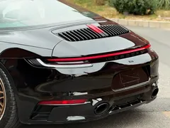 2022 Porsche 911 Targa 4 3.0T, чёрный — фото 16