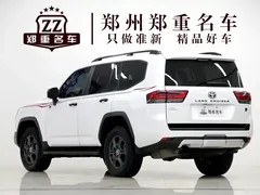 2022 Toyota Land Cruiser 3.5T Middle East, белый — фото 4