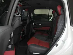 2022 Toyota Land Cruiser 3.5T Middle East, белый — фото 8