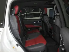 2022 Toyota Land Cruiser 3.5T Middle East, белый — фото 9