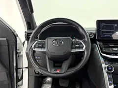 2022 Toyota Land Cruiser 3.5T Middle East, белый — фото 15