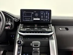 2022 Toyota Land Cruiser 3.5T Middle East, белый — фото 16
