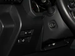 2022 Toyota Land Cruiser 3.5T Middle East, белый — фото 26