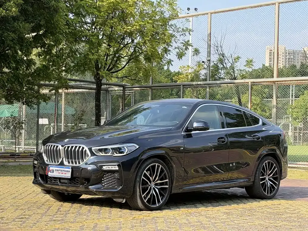 2021 BMW X6 Premium M Sport Package