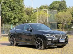 2021 BMW X6 Premium M Sport Package, чёрный — фото 2