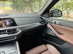 2021 BMW X6 Premium M Sport Package, чёрный — фото 19