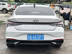 2022 Hyundai Elantra 1.5L CVT LUX Premium, белый — фото 11