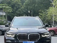 2021 BMW X5 M Sport Package, чёрный — фото 2