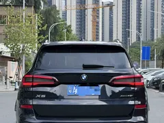 2021 BMW X5 M Sport Package, чёрный — фото 3