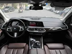 2021 BMW X5 M Sport Package, чёрный — фото 5